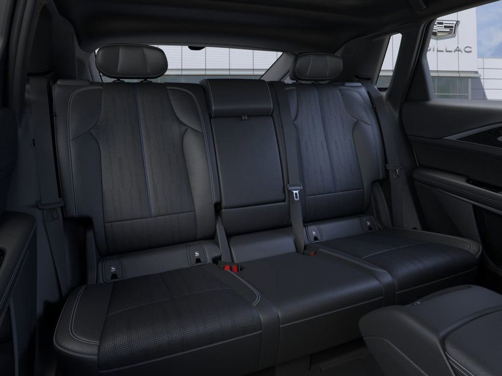 2025 Cadillac LYRIQ Luxury 2 - Photo 18