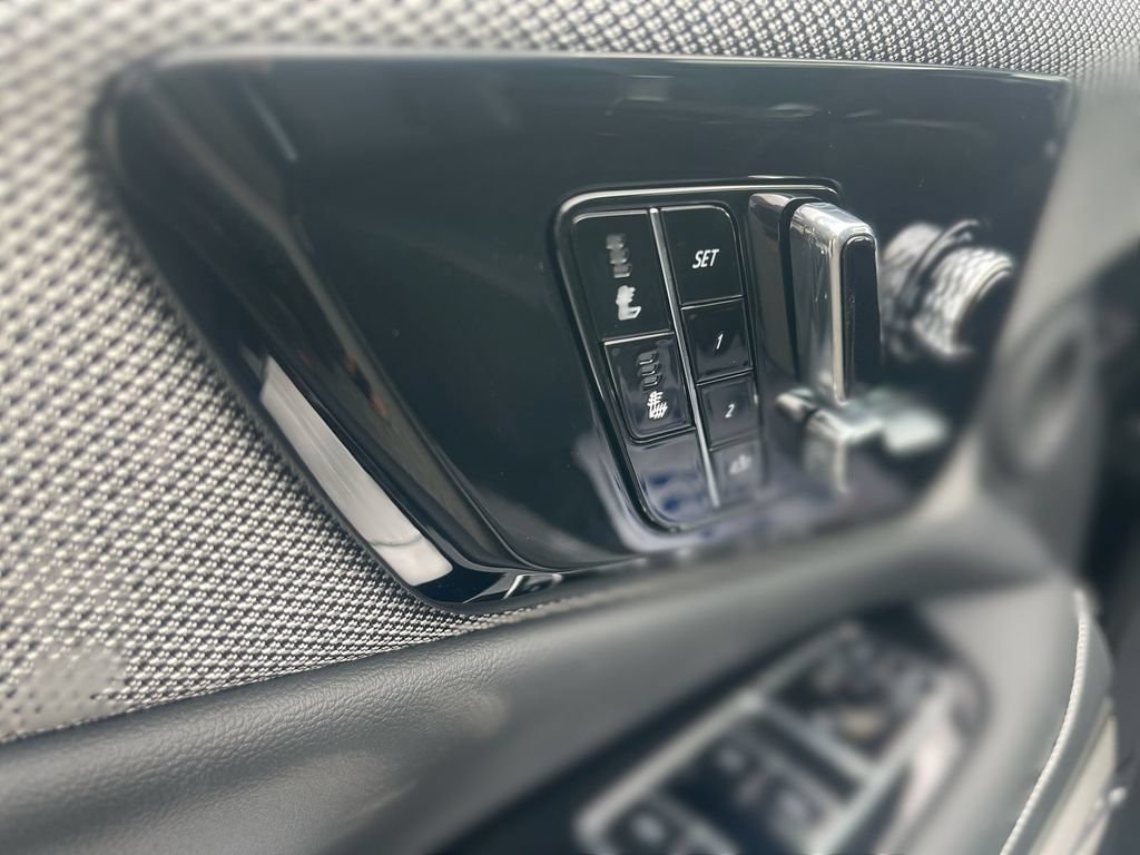 2027 Cadillac OPTIQ Luxury - Photo 26