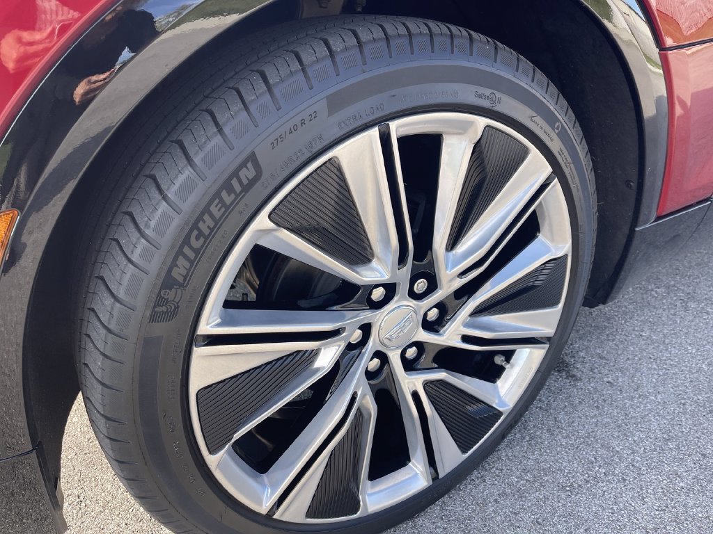 Used 2024 Cadillac LYRIQ Luxury 3 with VIN 1GYKPSRL0RZ140498 for sale in Greenwood, IN