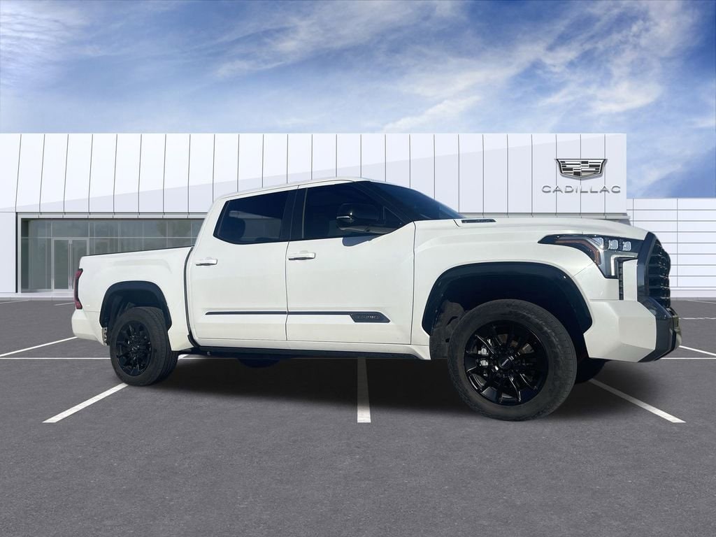 2024 Toyota Tundra Limited's photo