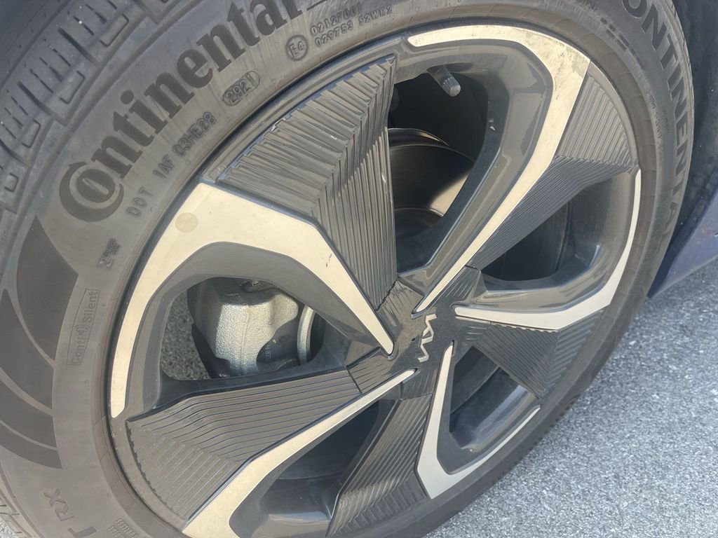 2022 Kia EV6 GT-Line photo 2