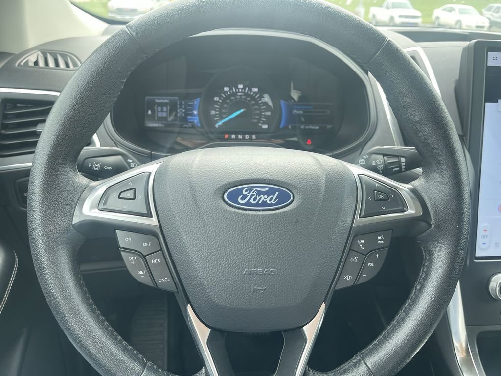2024 Ford Edge Titanium - Photo 19