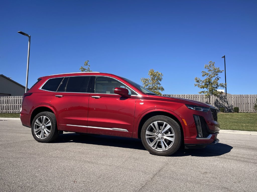 2025 Cadillac XT6