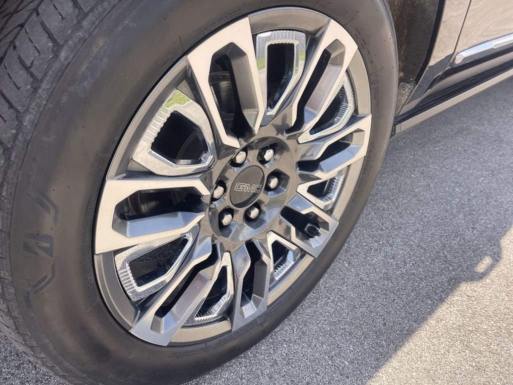 Used 2023 GMC Yukon Denali Ultimate SUV