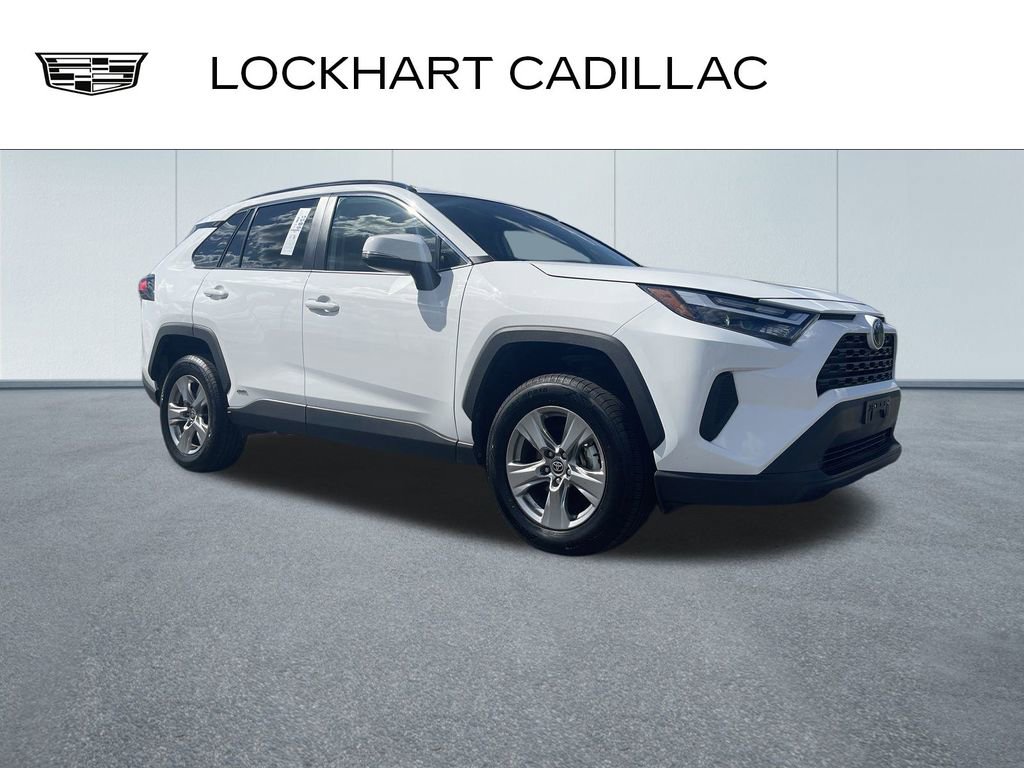 2024 Toyota RAV4 Hybrid XLE photo 2
