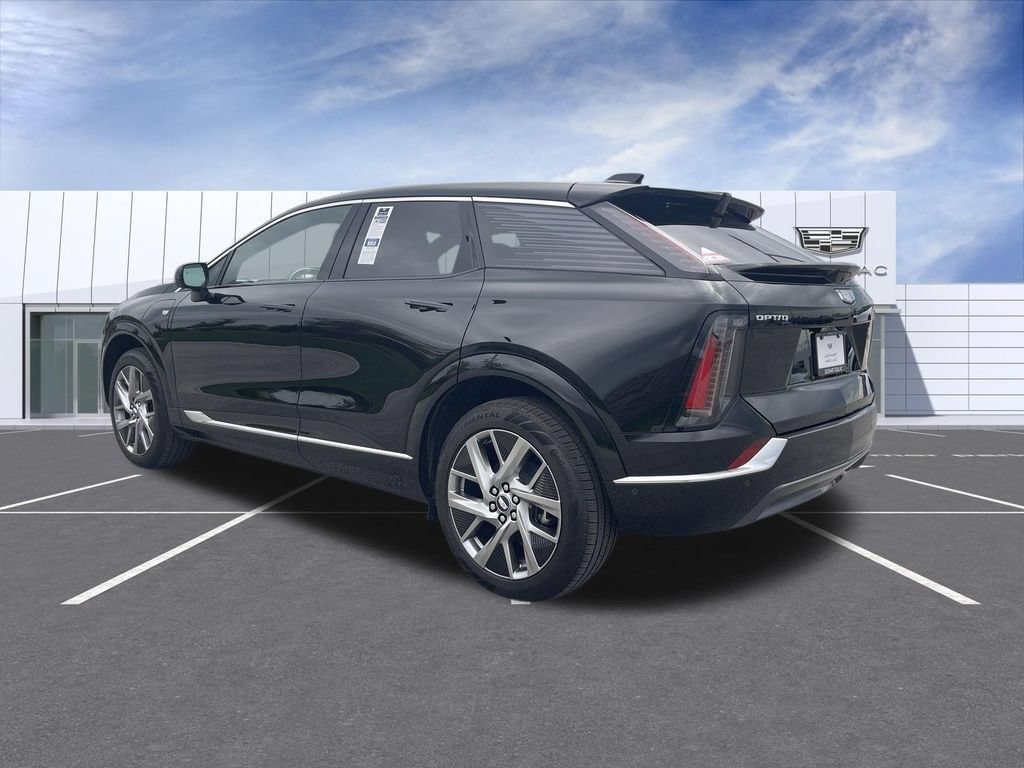 2027 Cadillac OPTIQ Luxury - Photo 6
