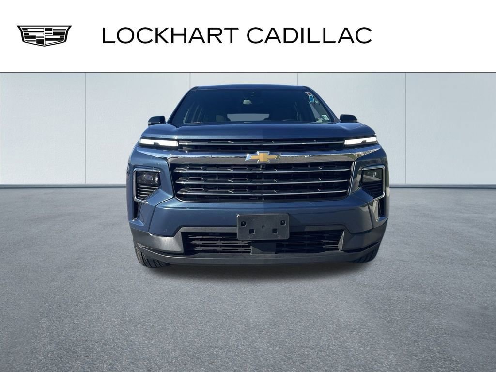 Used 2025 Chevrolet Traverse LT SUV