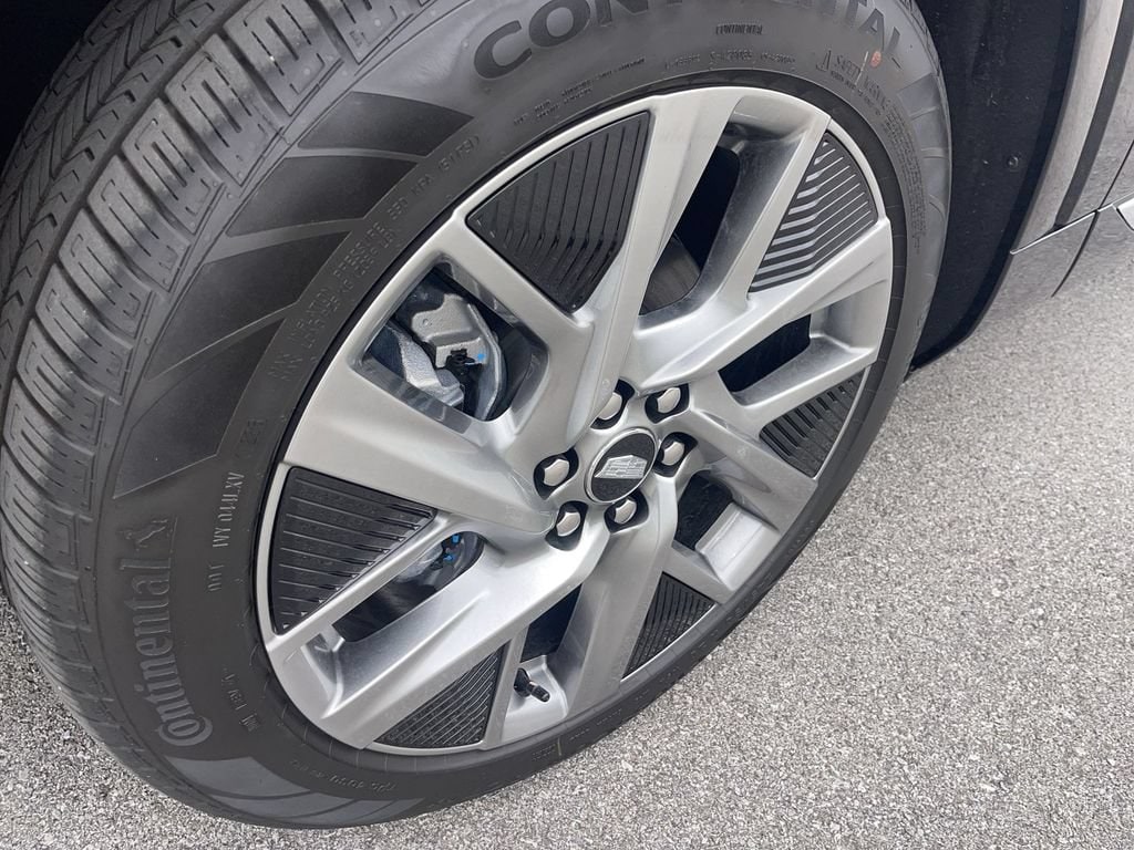 2027 Cadillac OPTIQ Luxury - Photo 10