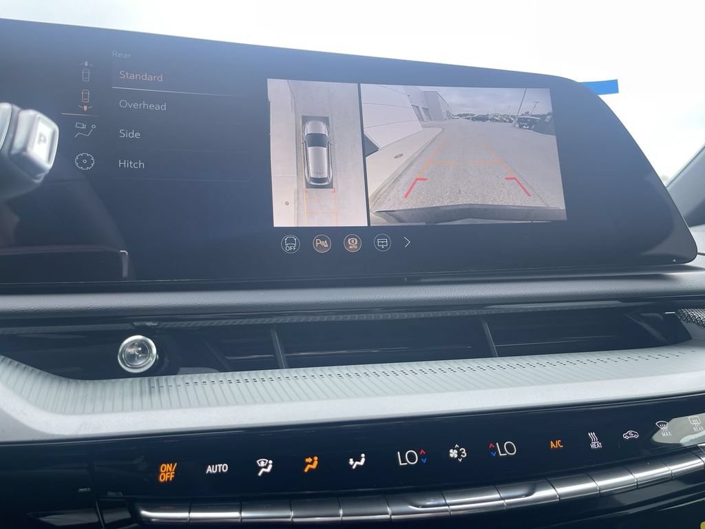 2027 Cadillac OPTIQ Luxury - Photo 25