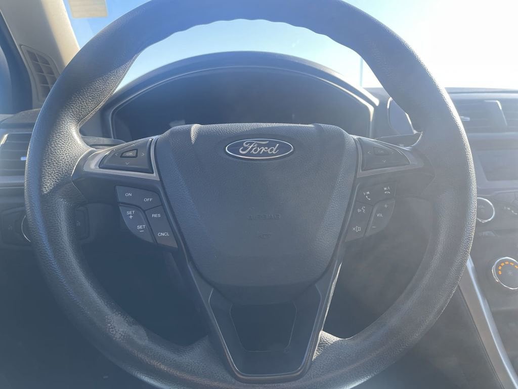 Used 2017 Ford Fusion SE with VIN 3FA6P0H76HR131233 for sale in Greenwood, IN