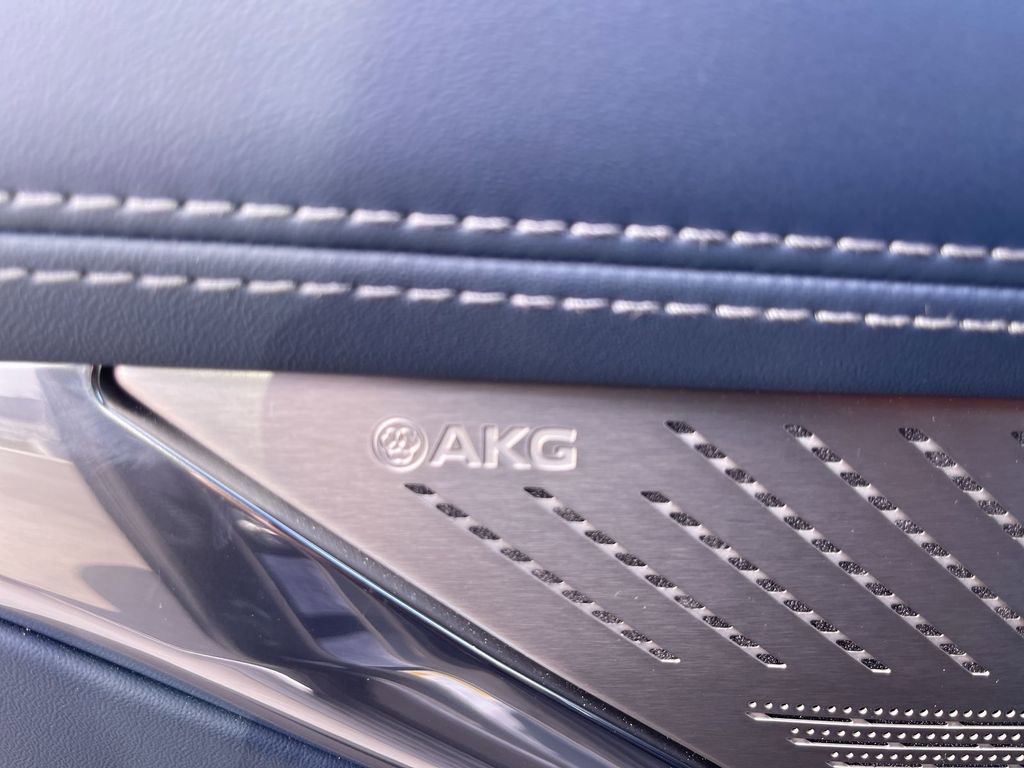 2025 Cadillac Escalade IQ Luxury 2 - Photo 34