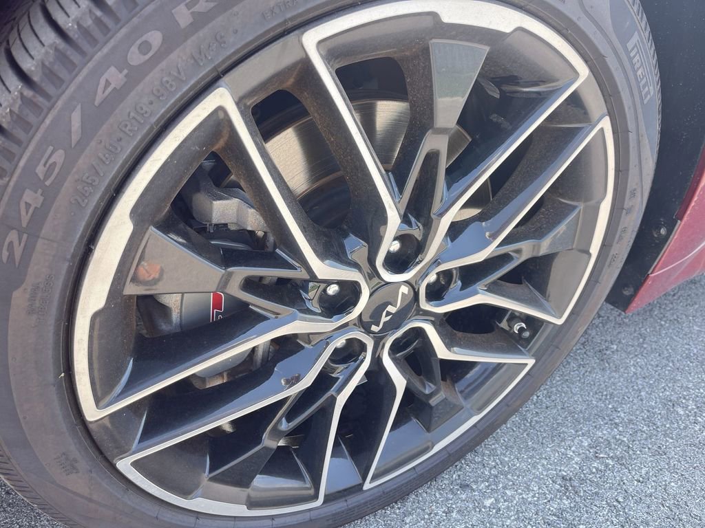 2024 Kia K5 GT photo 2