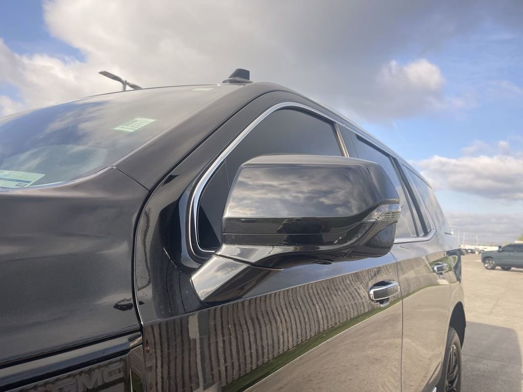 Used 2024 GMC Yukon SLT SUV