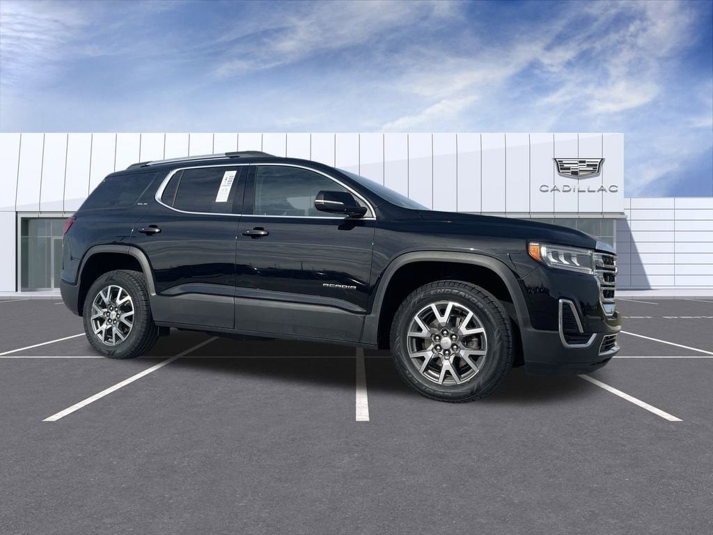 2023 GMC Acadia SLE's photo