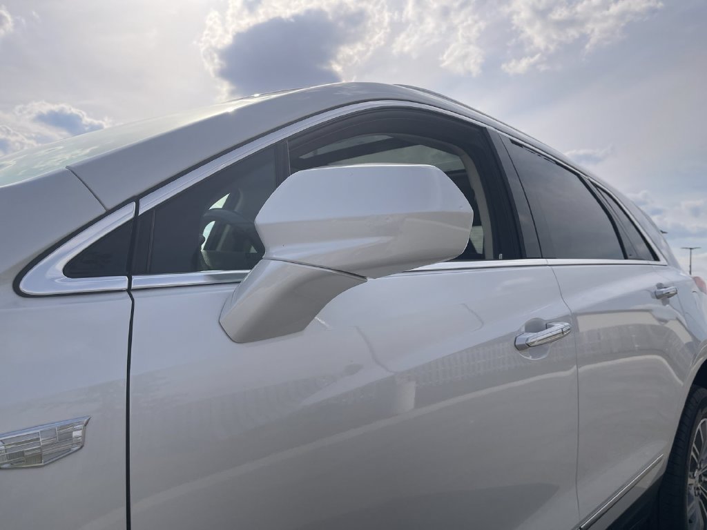Used 2018 CADILLAC XT5 Luxury FWD SUV