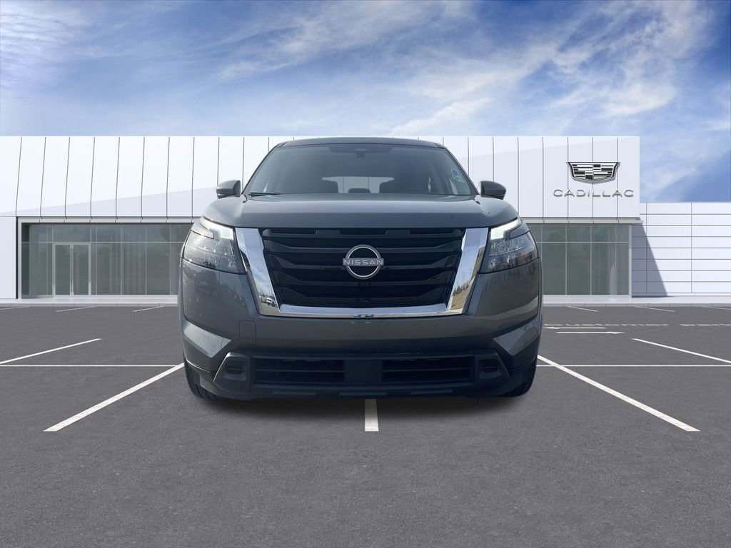 Used 2025 Nissan Pathfinder SV