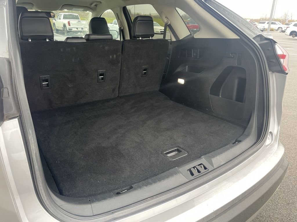 2024 Ford Edge SEL photo 4