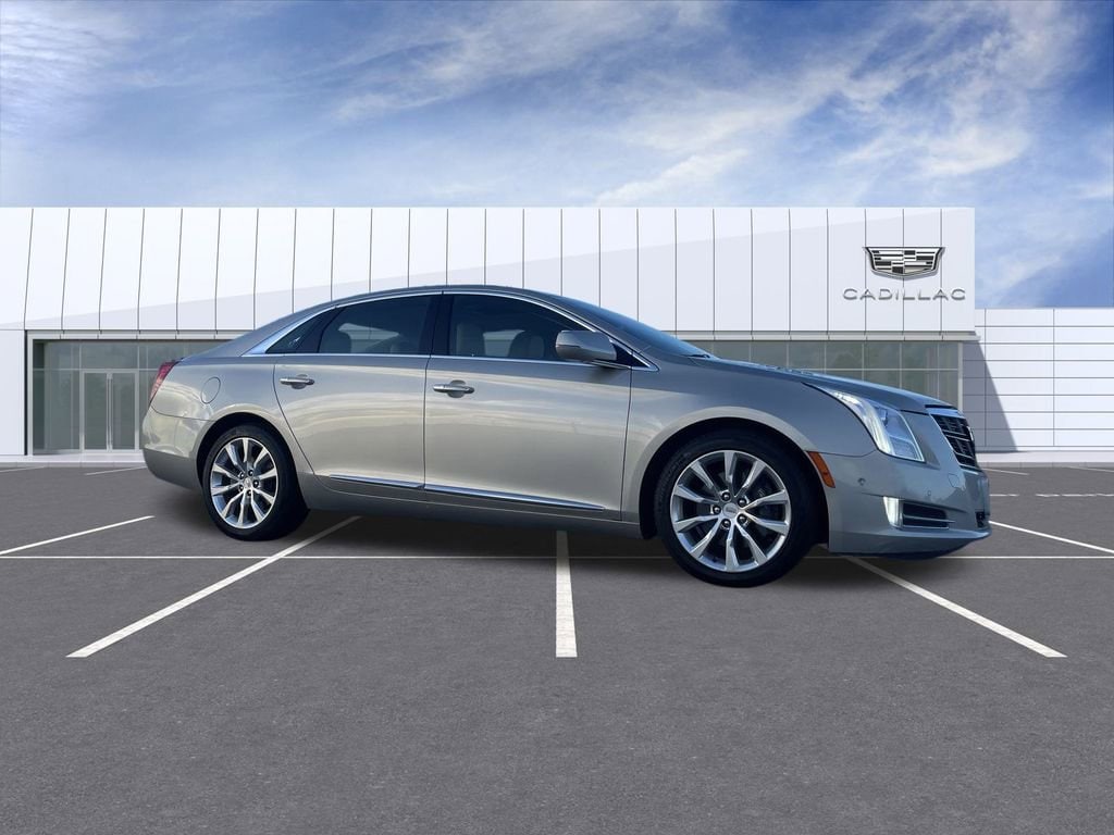 2016 Cadillac XTS Luxury Collection's photo