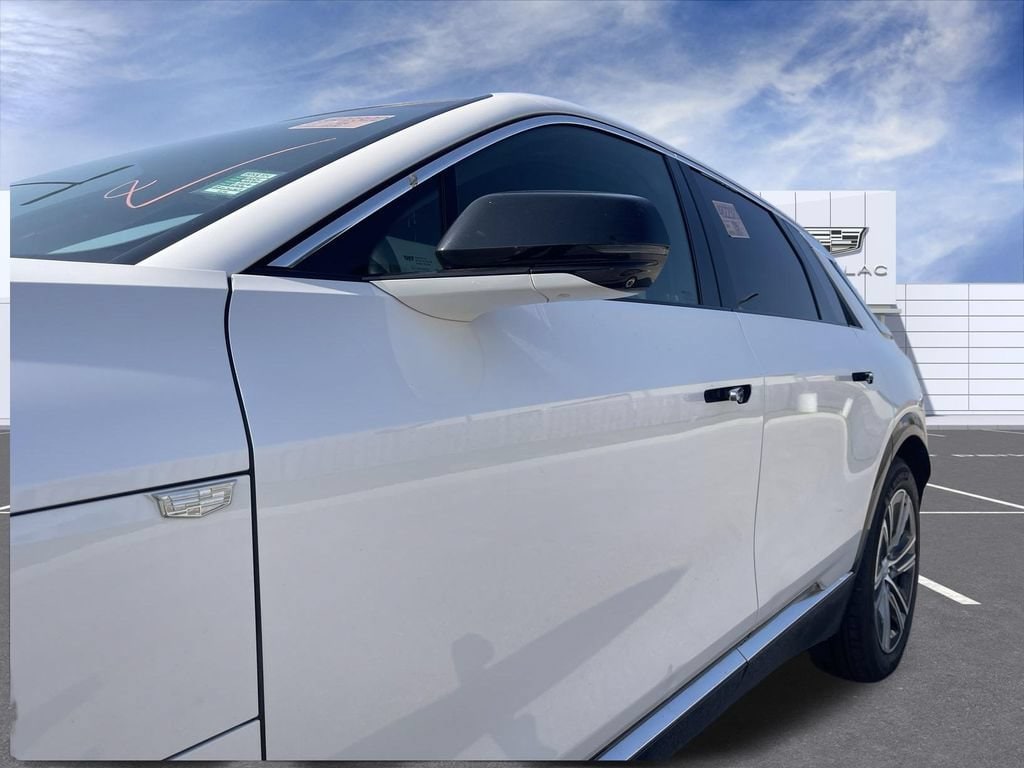 Certified 2024 CADILLAC LYRIQ Luxury 2 SUV