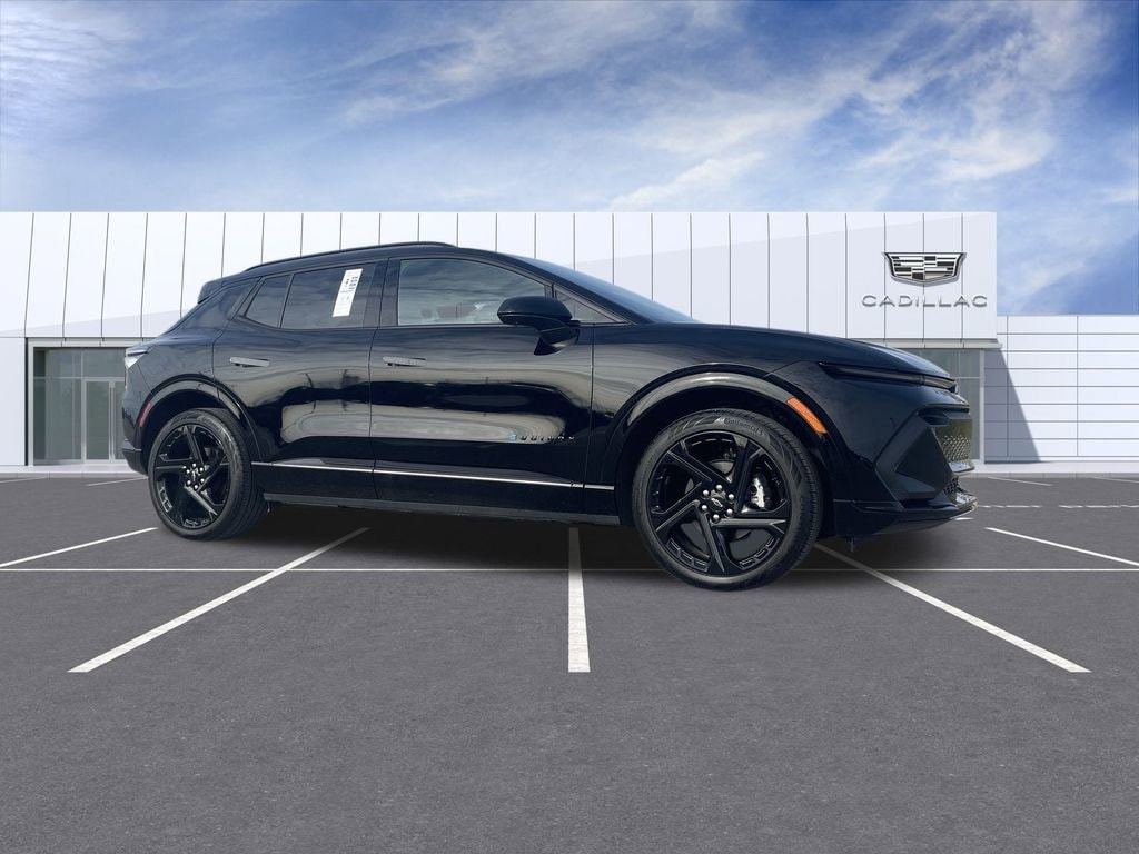 2025 Chevrolet Equinox EV RS's photo