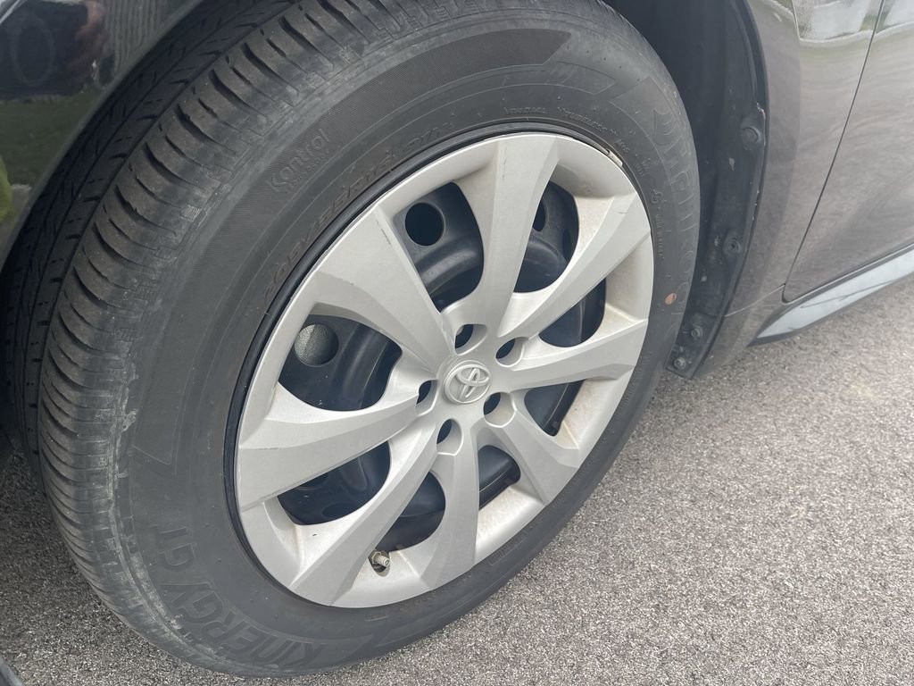 Used 2023 Toyota Corolla LE with VIN 5YFB4MDE9PP011086 for sale in Northfield, Minnesota