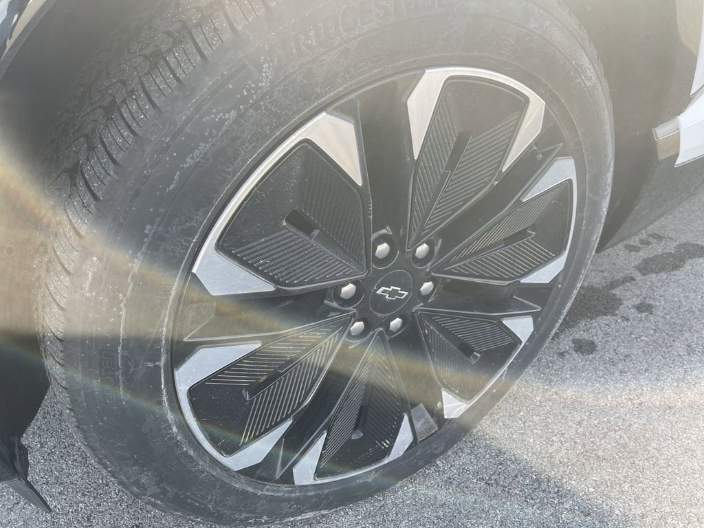 Used 2024 Chevrolet Blazer EV RS with VIN 3GNKDCRJ5RS163976 for sale in Greenwood, IN