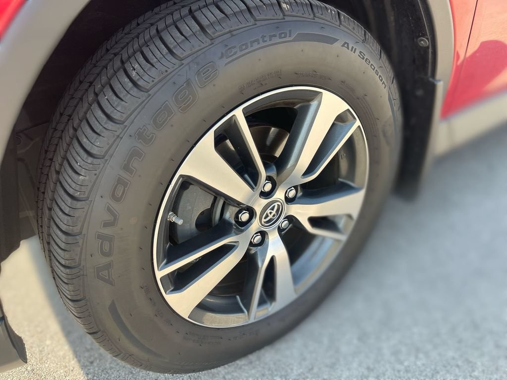 Used 2017 Toyota RAV4 XLE SUV