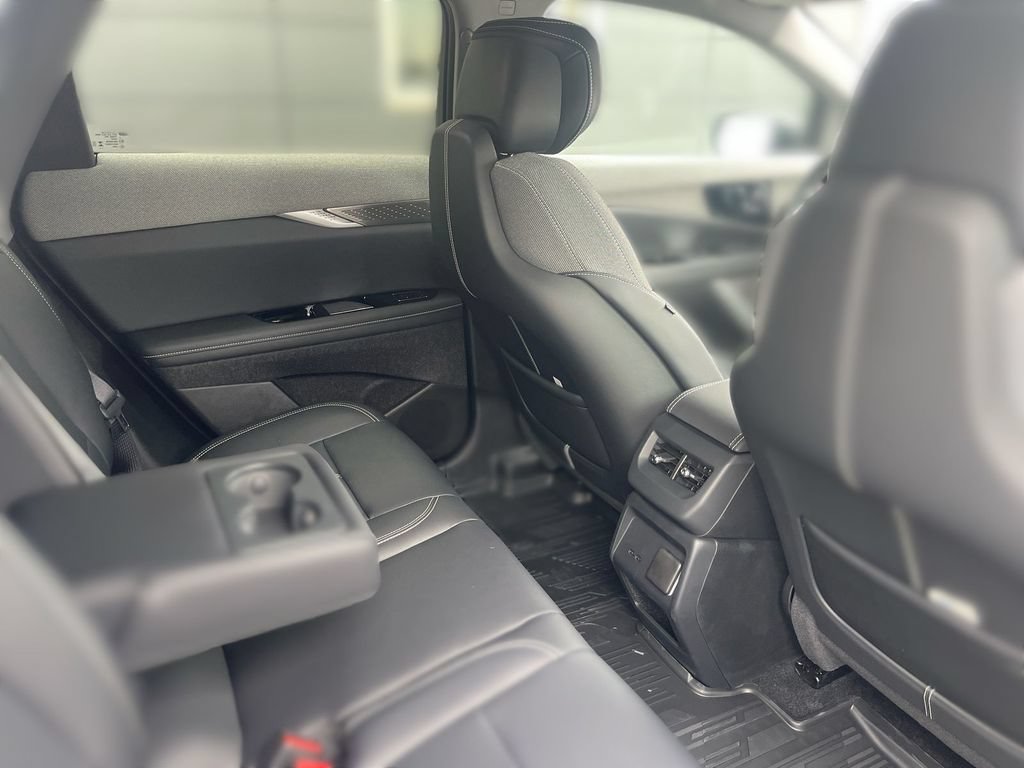 2027 Cadillac OPTIQ Luxury - Photo 36