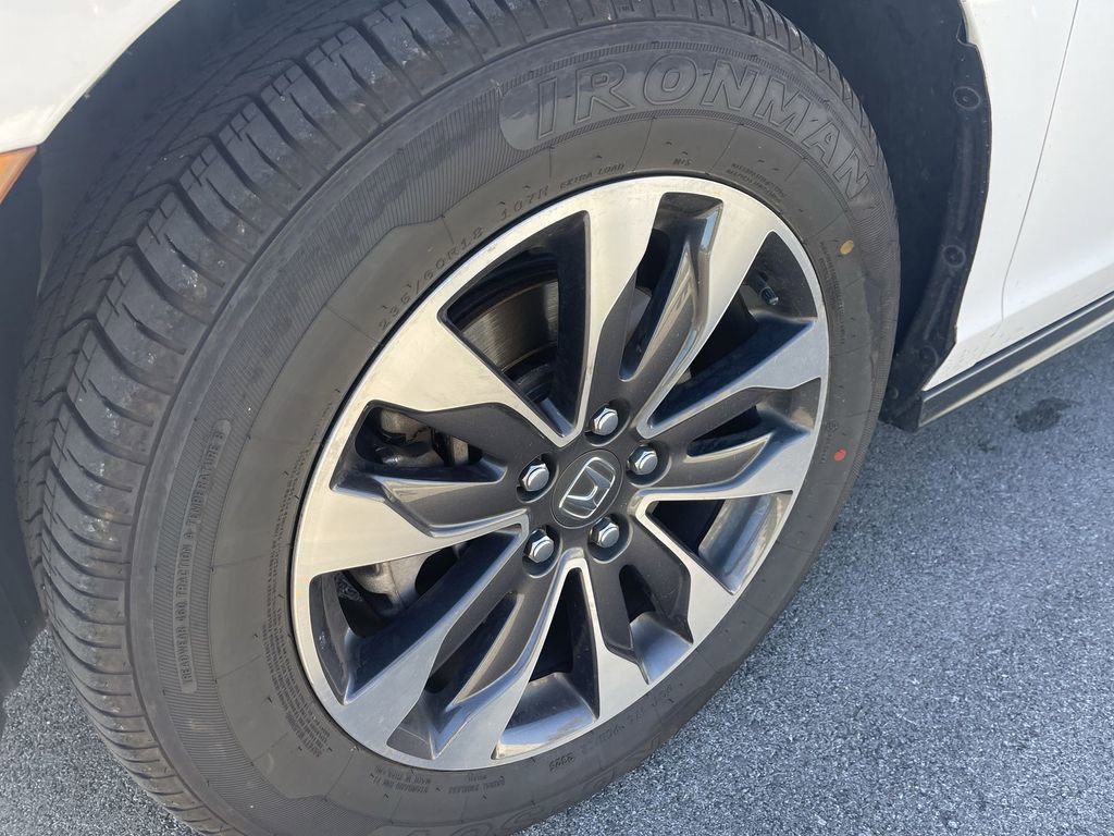 2024 Honda Odyssey EX-L photo 2