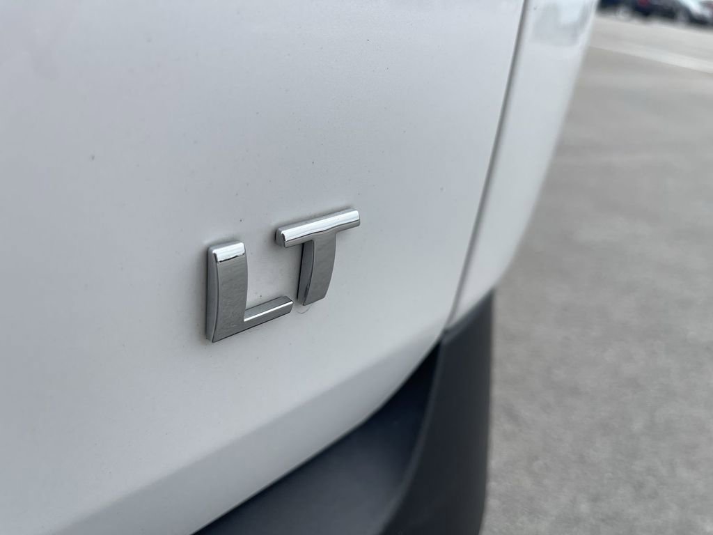 2023 Chevrolet Traverse Leather photo 3