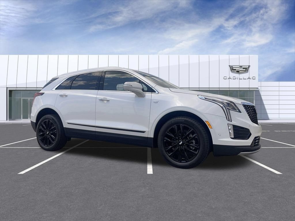 New 2026 CADILLAC XT5 Premium Luxury SUV