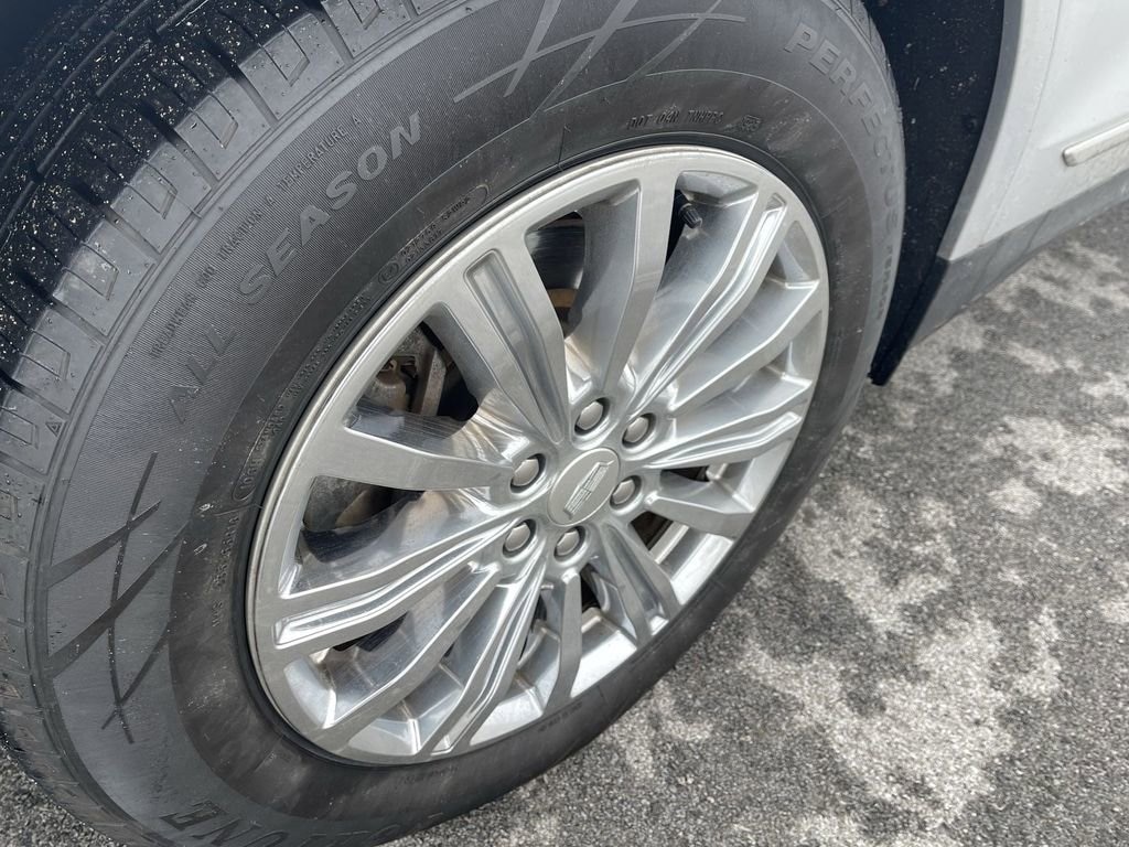 Used 2017 CADILLAC XT5 FWD SUV