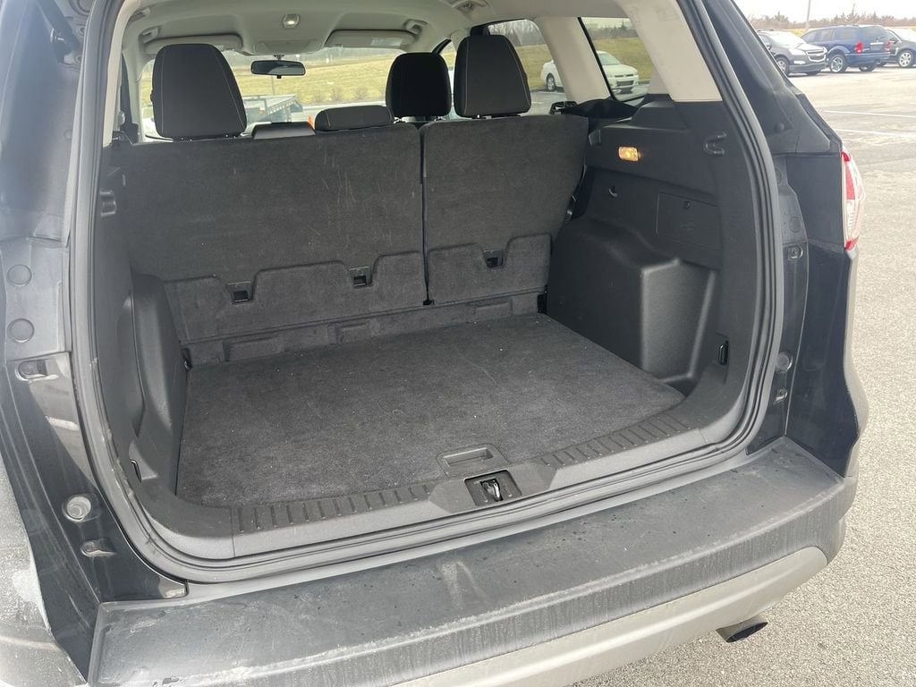 Used 2014 Ford Escape SE with VIN 1FMCU0GX8EUA91650 for sale in Greenwood, IN