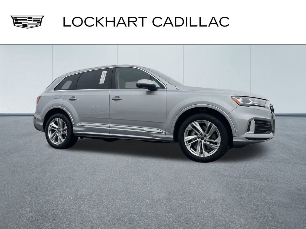 2022 Audi Q7 Premium's photo