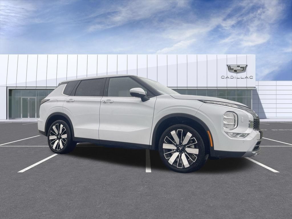2025 Mitsubishi Outlander SE S-AWC's photo