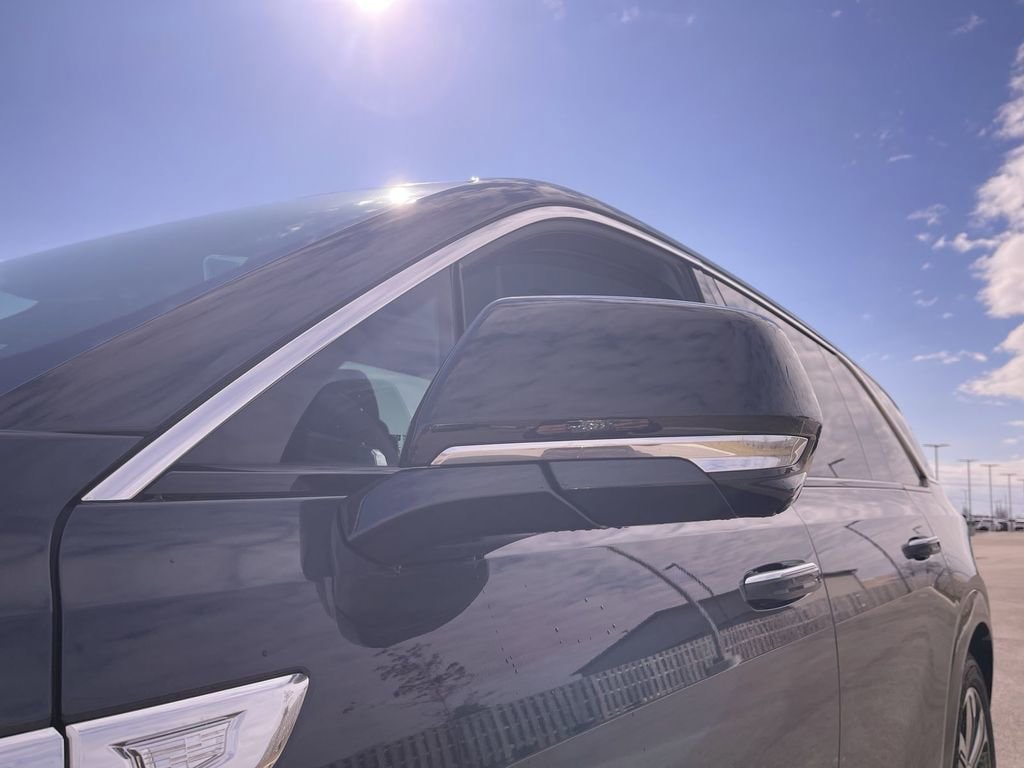 2025 Cadillac Escalade IQ Luxury 2 - Photo 11