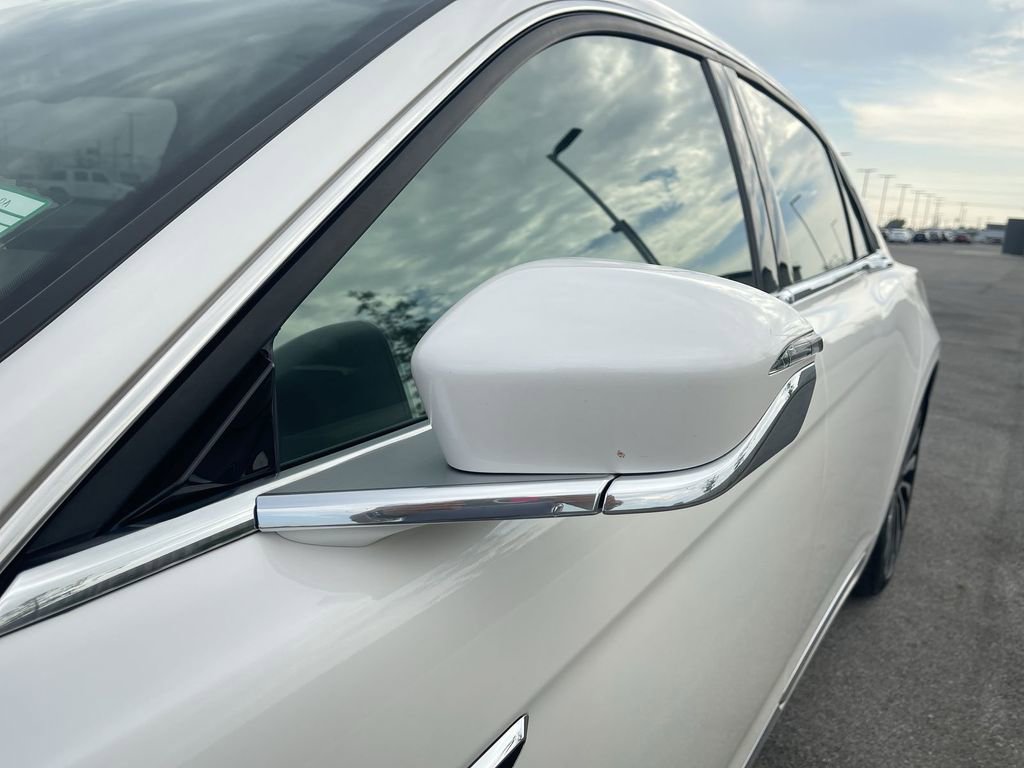 2017 Lincoln Continental Black Label photo 3