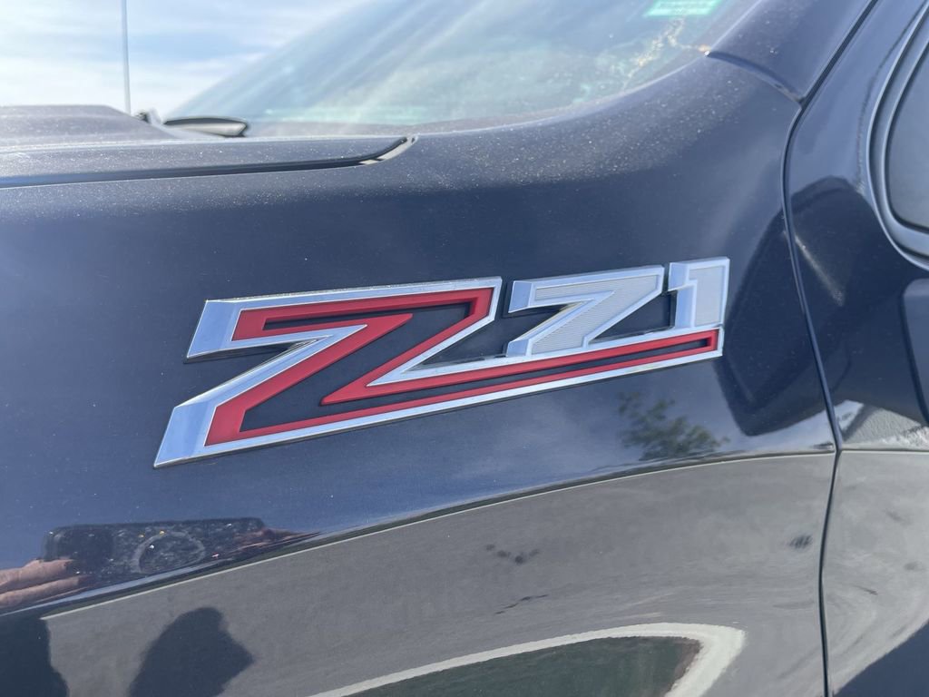 2022 Chevrolet Silverado 1500 RST photo 3