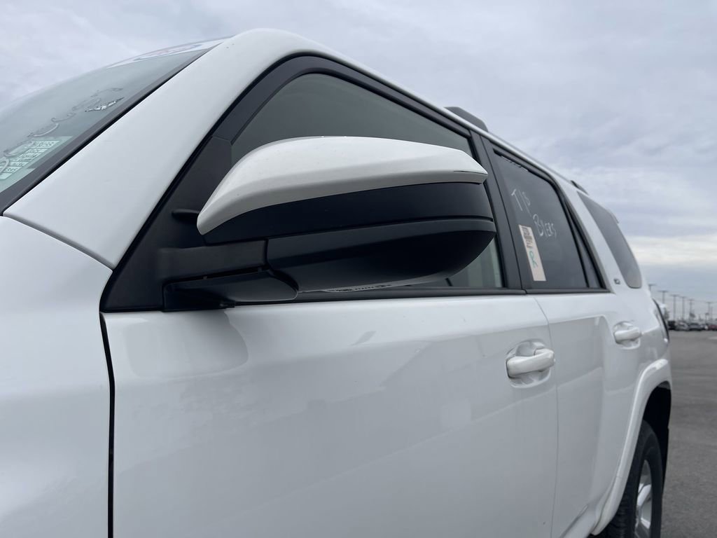 2024 Toyota 4Runner SR5 photo 3