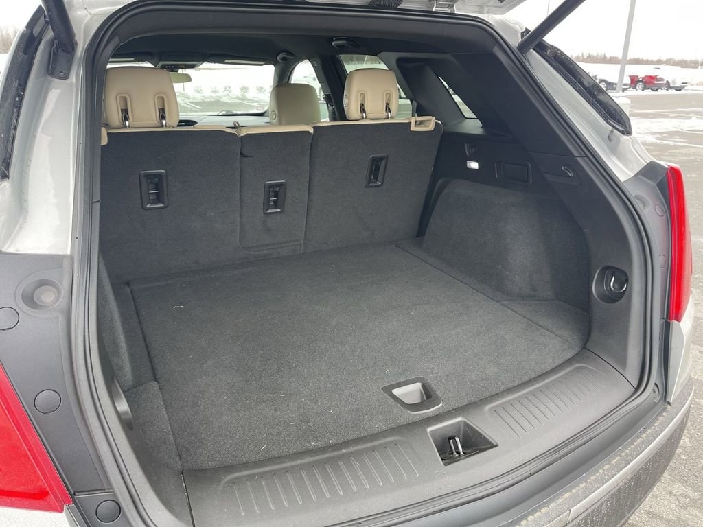 Used 2017 CADILLAC XT5 FWD SUV