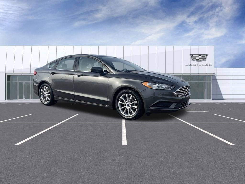 Used 2017 Ford Fusion SE with VIN 3FA6P0H76HR131233 for sale in Greenwood, IN