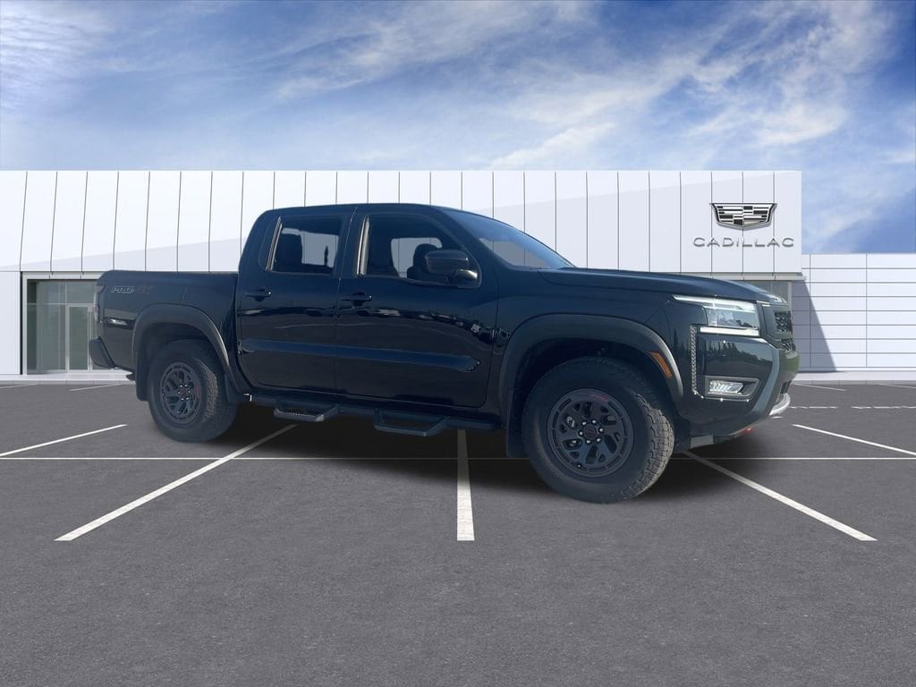 2025 Nissan Frontier PRO-4X's photo