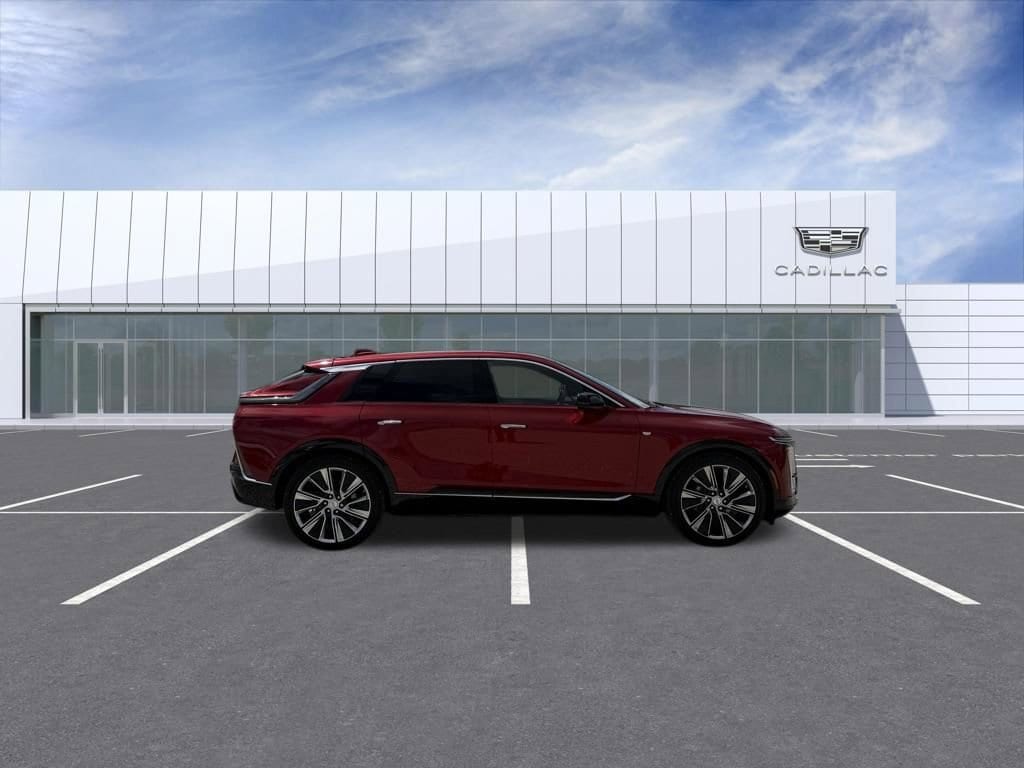 Used 2024 Cadillac LYRIQ Luxury 3 with VIN 1GYKPSRL5RZ138312 for sale in Fishers, IN
