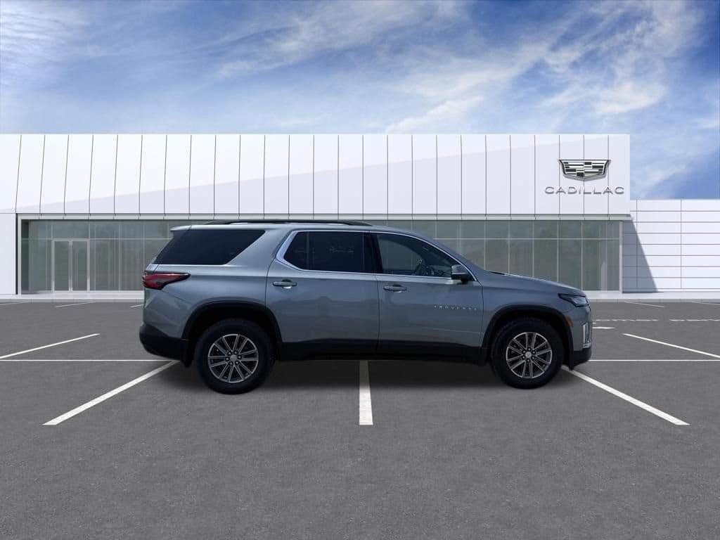 Used 2023 Chevrolet Traverse LT Cloth SUV