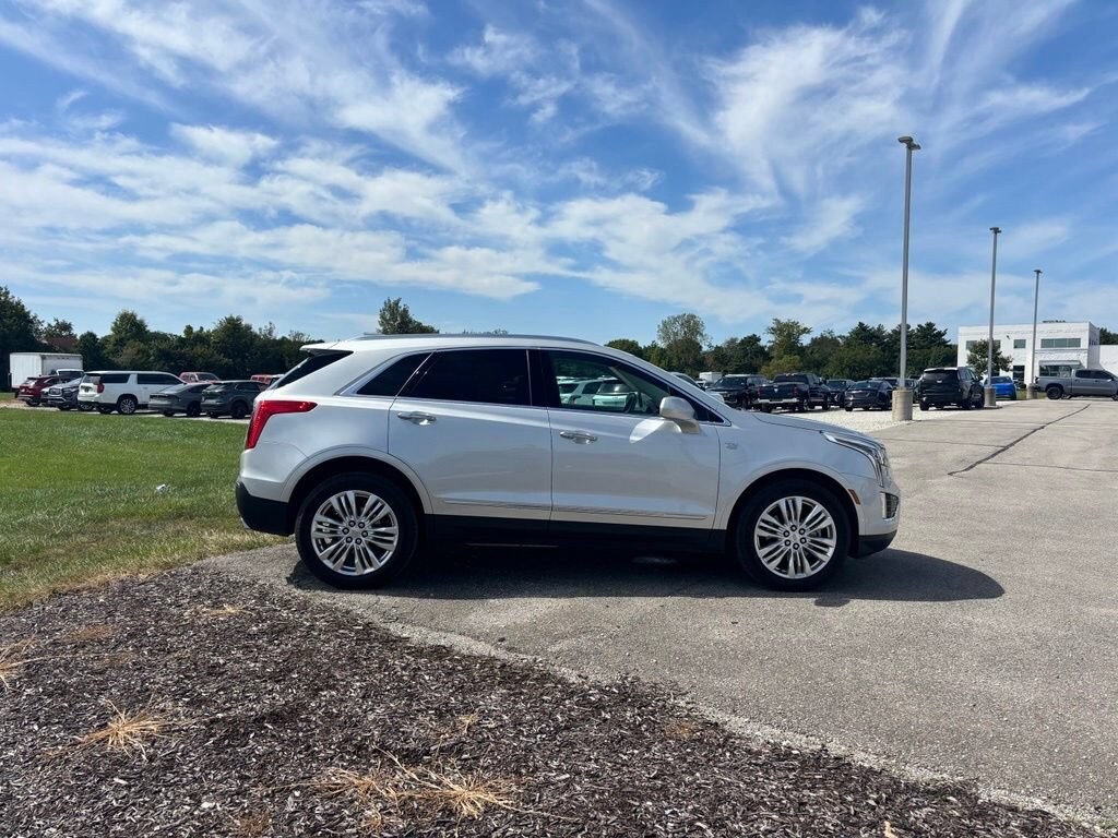 Used 2019 CADILLAC XT5 Premium Luxury FWD SUV