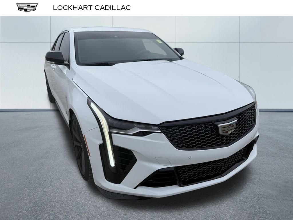 2023 Cadillac CT4 V-Series Blackwing's photo