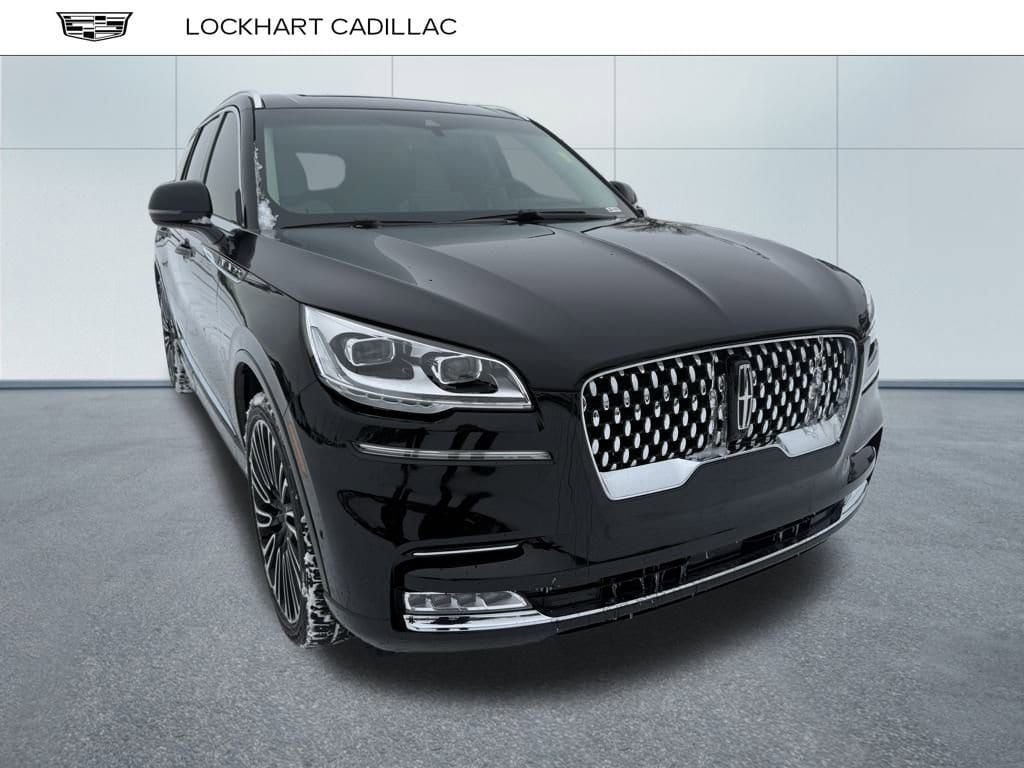 2023 Lincoln Aviator Black Label's photo