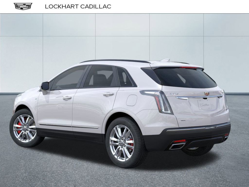 2025 Cadillac XT5 Sport photo 3