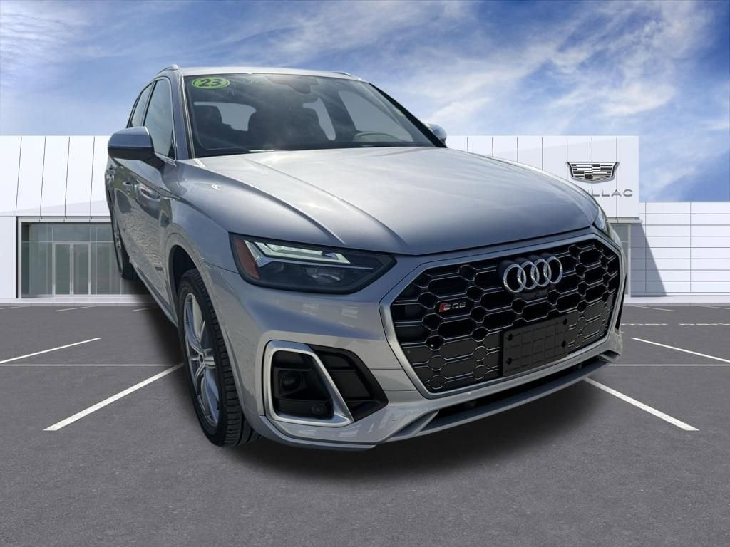 2023 Audi SQ5 Premium Plus's photo