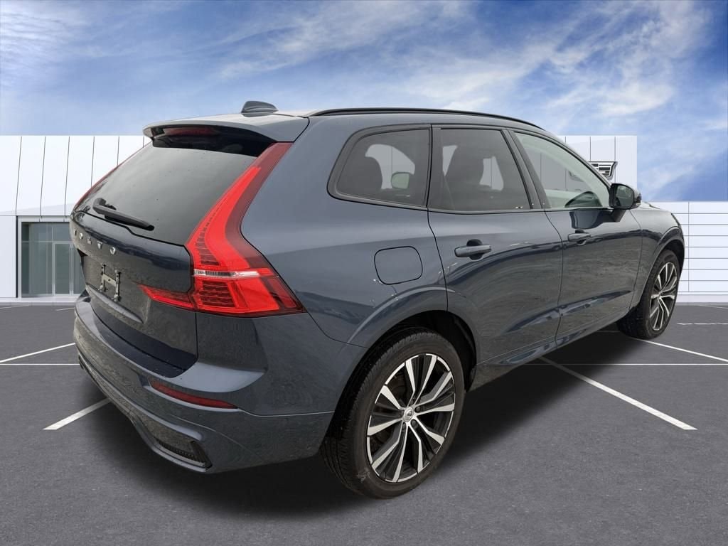 Used 2024 Volvo XC60 Plus Dark Theme